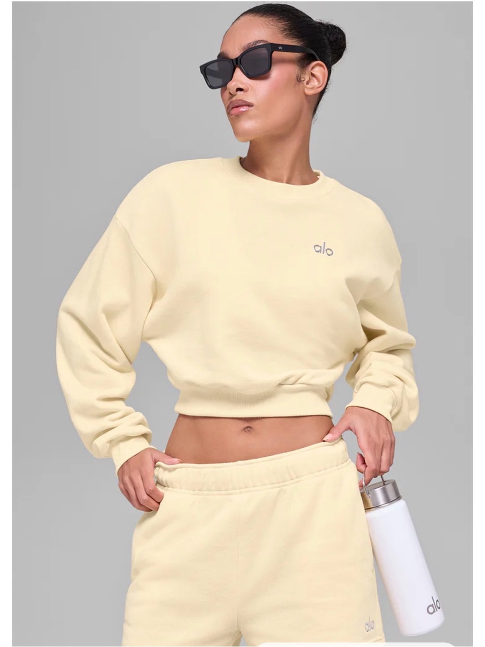 Alo Cropped Accolade Crewneck Sweatshirt in Candlelight Yellow